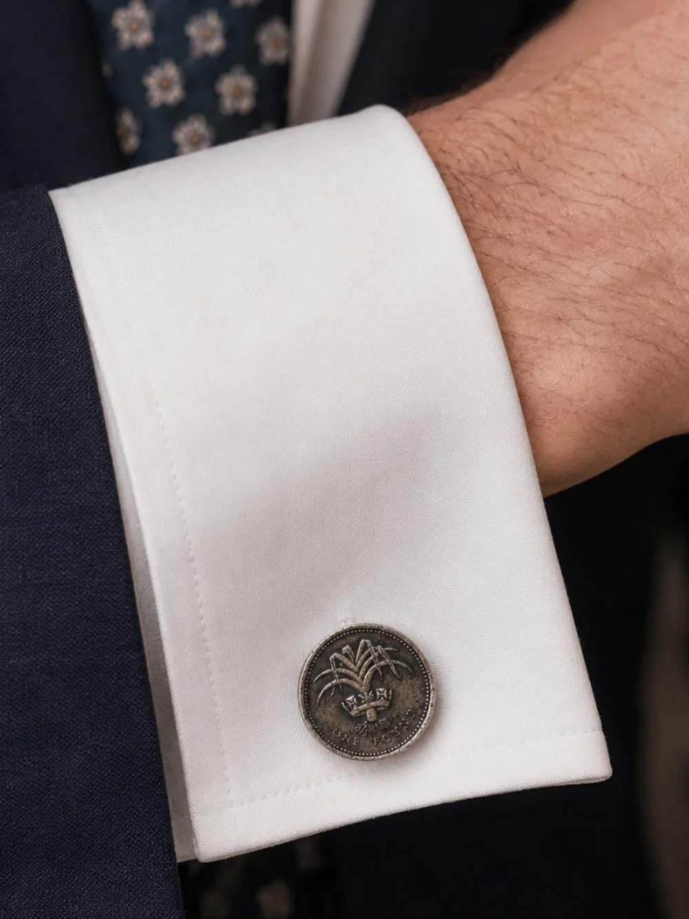 Aged Welsh Leek £1 Coin Cufflinks – Genuine British One Pound Coins – Handmade